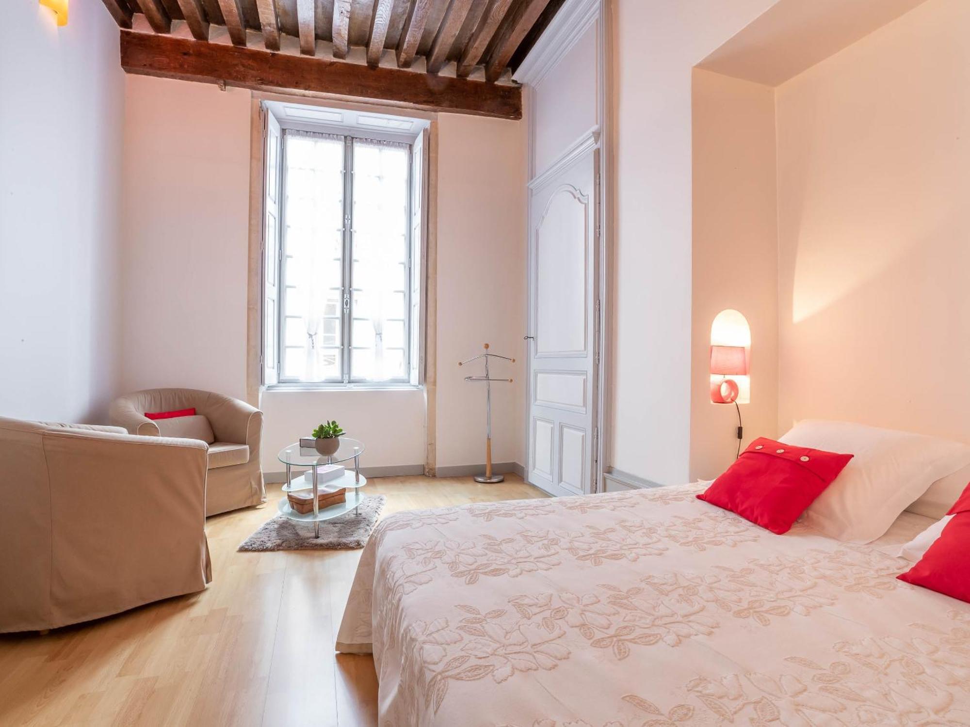 Residence Beaune Sweet Home, 4 Appartements D'Exception Avec Parking Inclus Bilik gambar