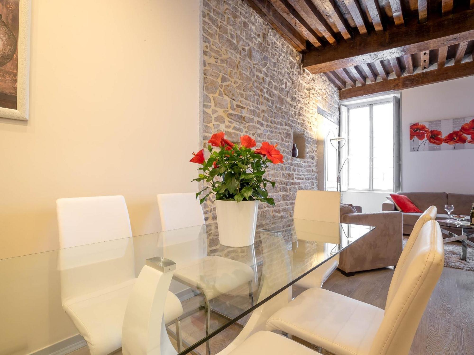 Residence Beaune Sweet Home, 4 Appartements D'Exception Avec Parking Inclus Bilik gambar